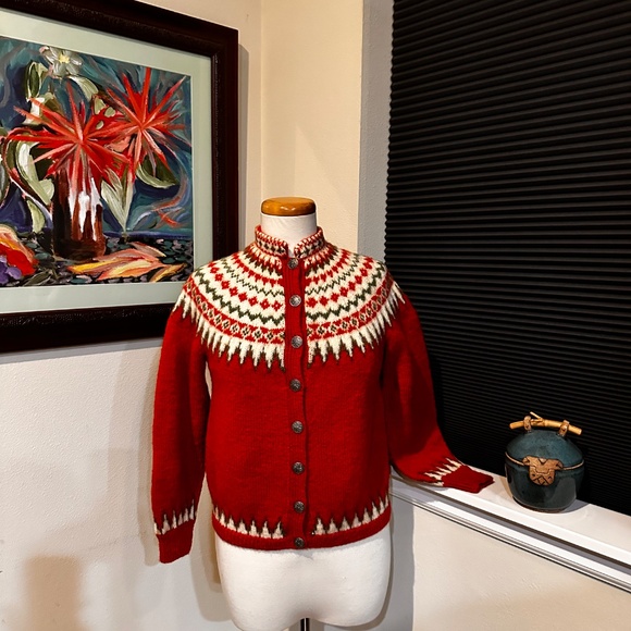 Red, White, Green 1950s Norwegian Sweater in Xmas Colors - Fit S-M - Picture 9 of 9